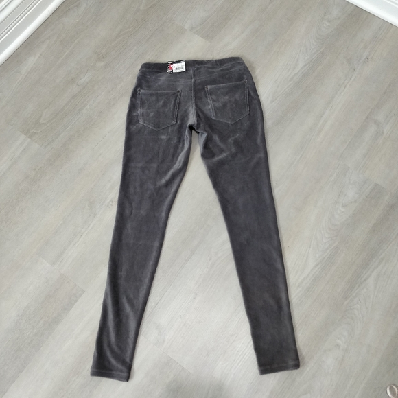 (3/$15) HUE thin soft corderoy textured leggings - Picture 8 of 13